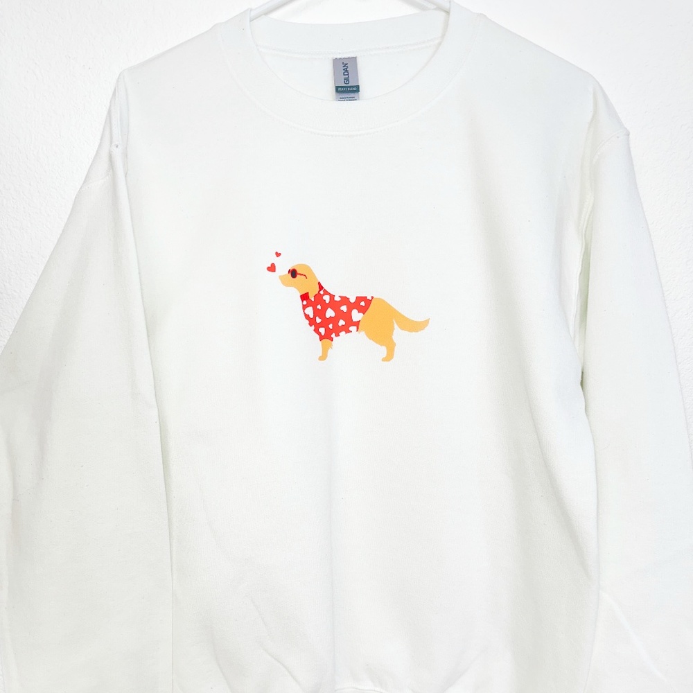 Valentine's Day Golden Retriever Dog Mom Sweatshirt